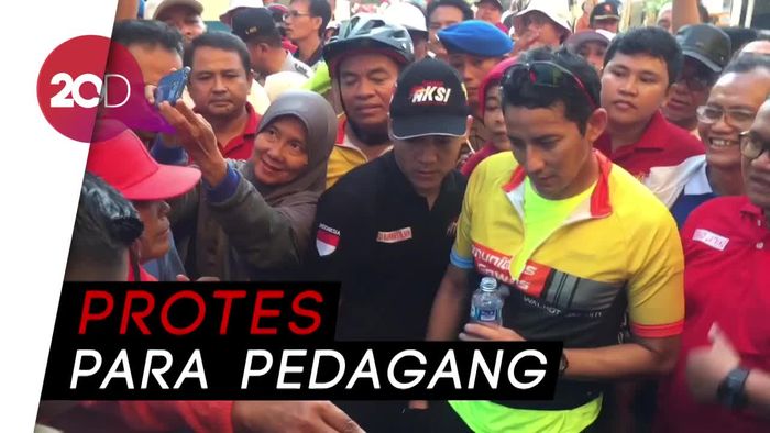 Sandi Didemo Emak-emak di Pasar Perumnas Klender