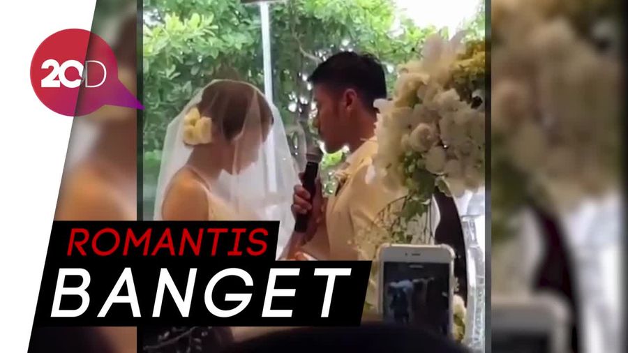 Sah! Ini Dia Video Pernikahan Chicco Jerikho dan Putri Marino