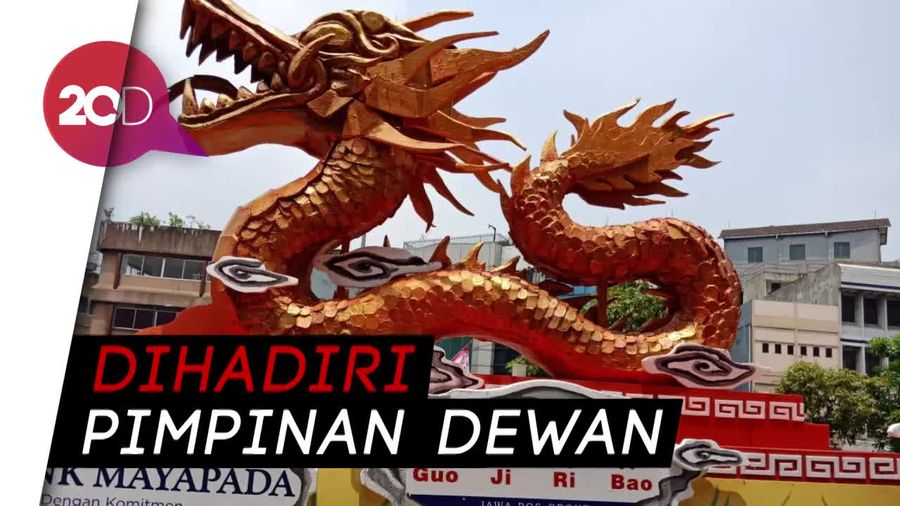 Melihat Kemeriahan Karnaval Cap Go Meh