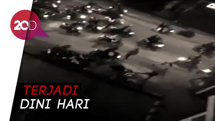 Aksi Kelompok Bermotor Serang Warga di Kemang