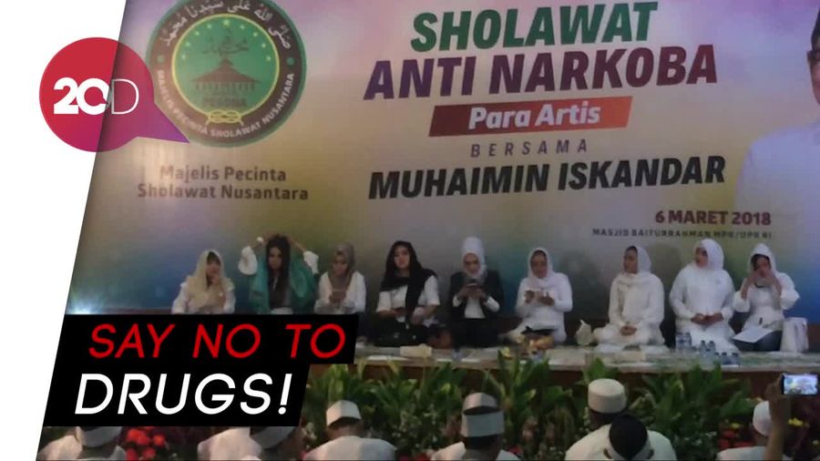 Roy Marten hingga Charly van Houten Hadiri Selawat Anti Narkoba
