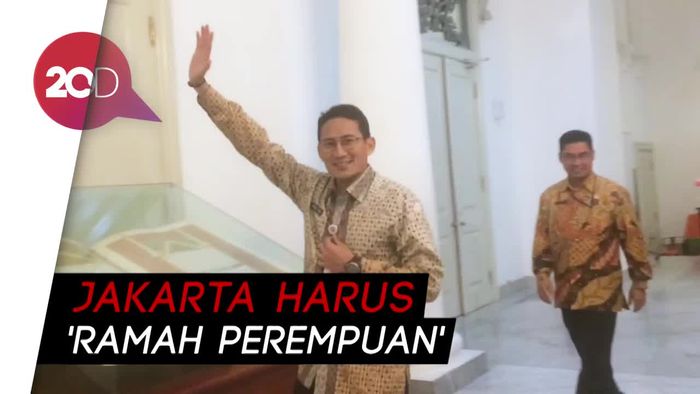 Sandi Hadiahkan OK Osafe di Hari Perempuan Sedunia