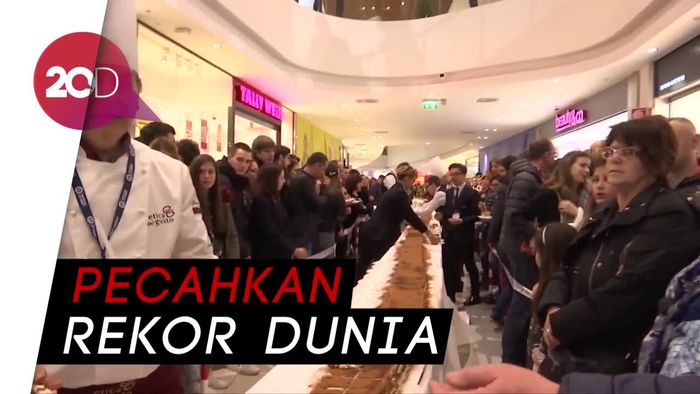 Melihat Proses Pembuatan Tiramisu Terpanjang di Dunia