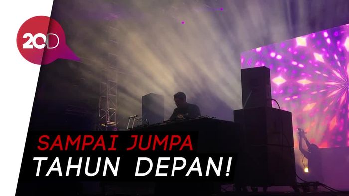 Aksi Blonde Tutup Lalala Festival 2018