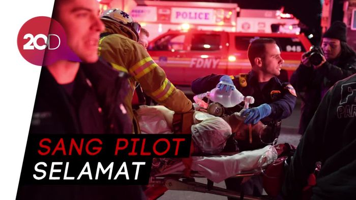 Helikopter Jatuh di Sungai New York, 5 Orang Tewas