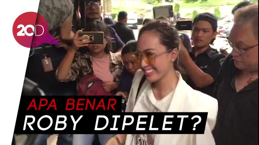  Dipelet Cinta Ratu Jadi Alasan Roby Gugat Cerai