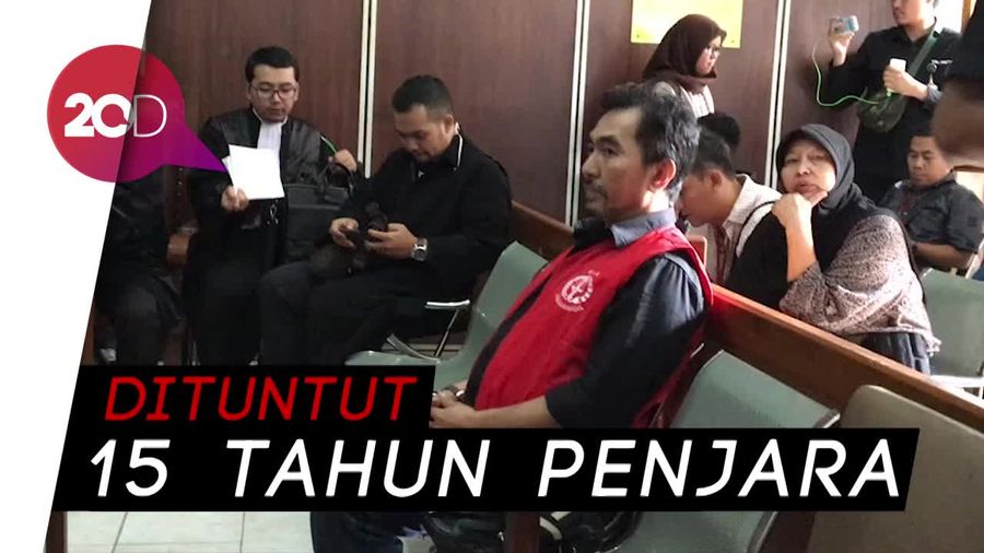 Gatot Brajamusti Kecewa dengan Tuntutan Jaksa