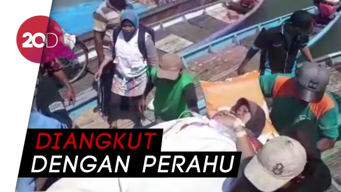 Evakuasi Dramatis Ibu yang hendak Melahirkan di Wilayah Banjir