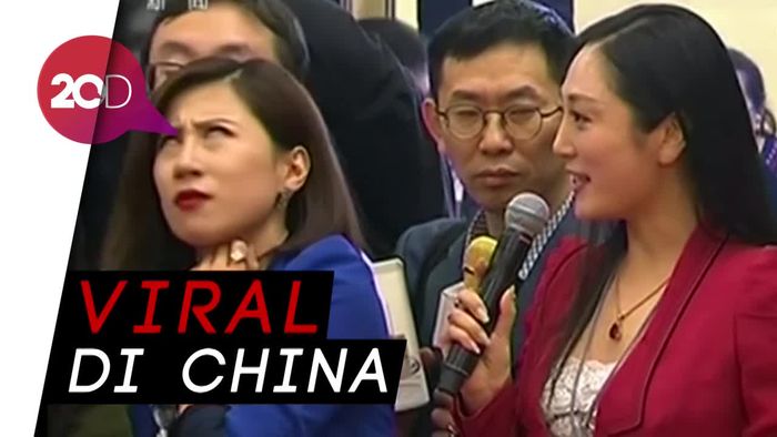 Gerakan Bola Mata Jurnalis Ini Bikin Gagal Fokus
