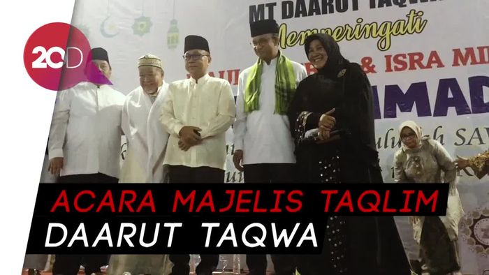 Anies Bersama Istri Hadiri Maulid Akbar di Masjid Istiqlal