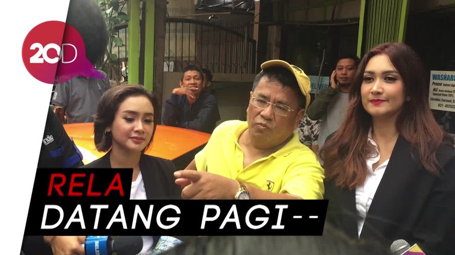 Hotman Paris Sawer Cita Citata Pakai Dolar 
