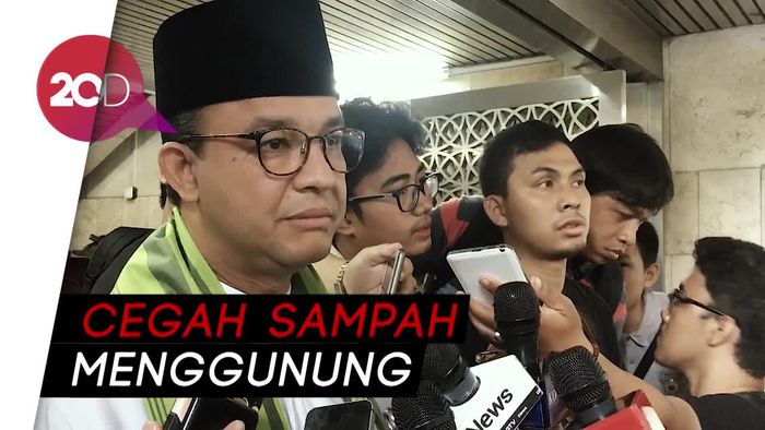 Anies Gandeng Susi Pasang Jaring Penolak Sampah
