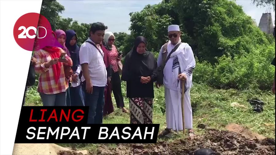 Jenazah Istri Kedua Opick Dimakamkan di TPU Semper