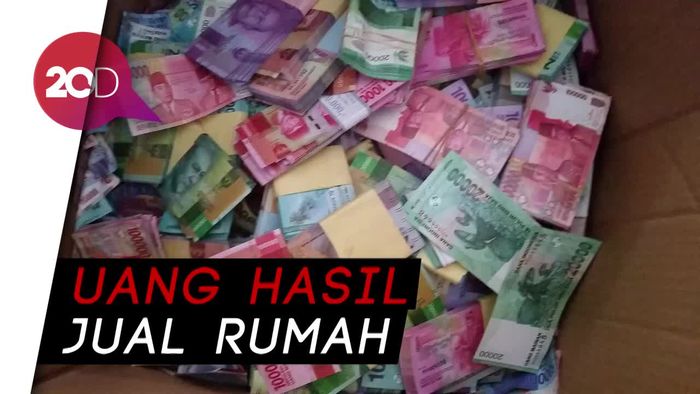 Pria Ini Bayar Utang dengan Uang Mainan Rp 4,5 Miliar