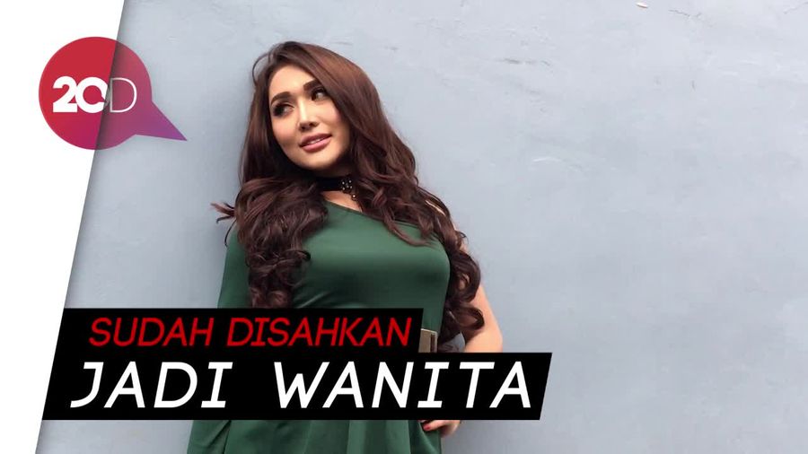 Kisah Lucinta Luna, Operasi Kelamin hingga Sayembara Rp 1 Miliar