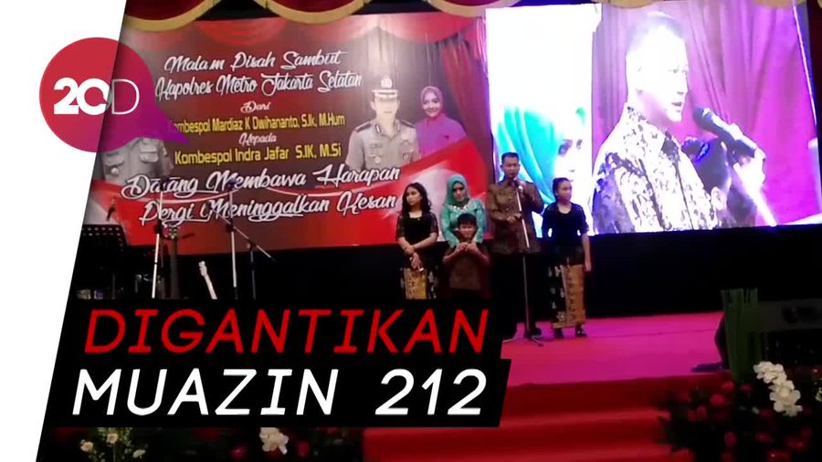 Tinggalkan Polres Jaksel, Kombes Mardiaz Umrahkan Anak Buah