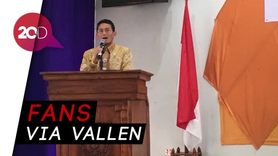 Gaya Sandi Nyanyi Lagu Sayang Via Vallen saat Beri Pengarahan