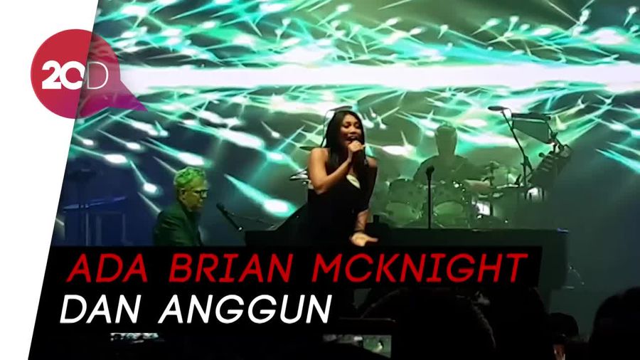 Konser David Foster and Friends di Surabaya Bikin Meleleh