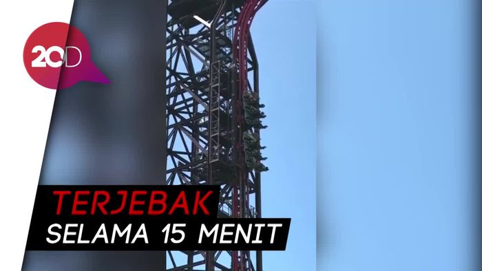Seram! Penumpang Nyangkut saat Rollercoaster Berhenti