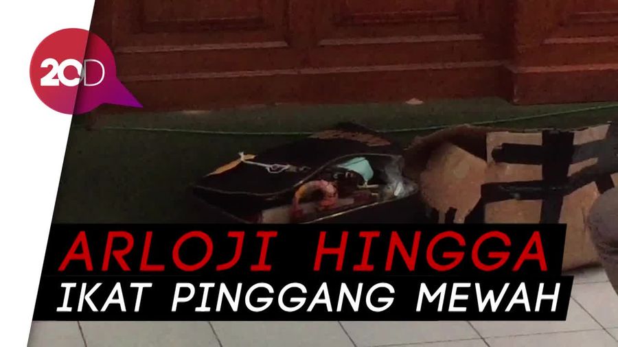 Jaksa Pajang Barang Mewah Milik Bos First Travel