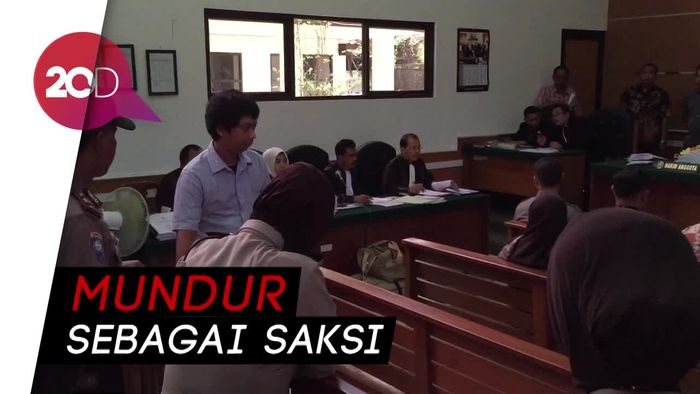 Adik Kandung Bos First Travel Enggan Memberikan Kesaksian 