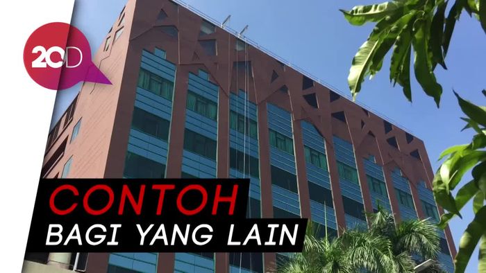 Anies Apresiasi Alexis Akhirnya Tutup Usaha