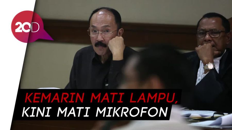 Saat Fredrich Cecar Saksi dan Tiba-tiba Mikrofon Mati