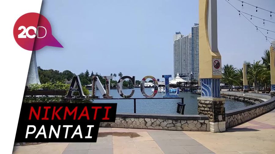 Wisatawan Serbu Ancol di Awal Libur Panjang