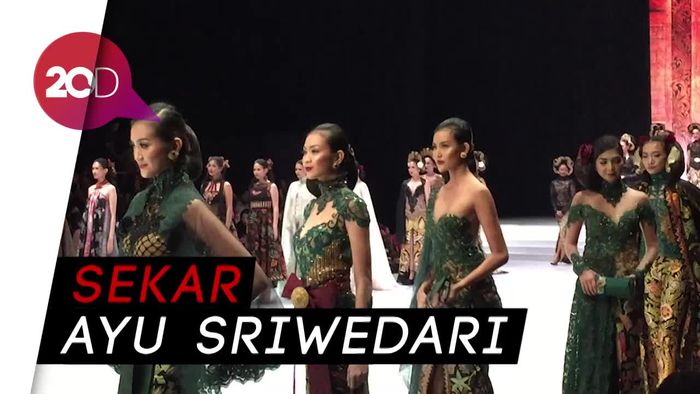 Meriah! Pameran Busana Terbaru Anne Avantie Bertabur Bintang