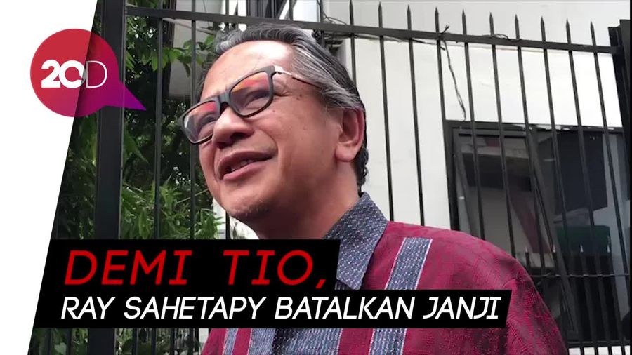 Ray Sahetapy Setia Dampingi Tio Pakusadewo