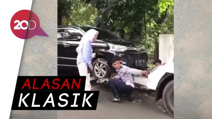 Ratna Sarumpaet Telepon Anies Saat Mobilnya Diderek
