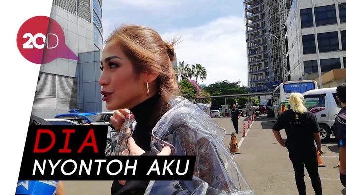 Begini Cara Jessica Iskandar Asuh El Barack 