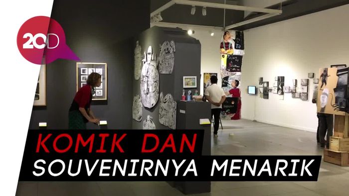 Melihat Antusiasme Pengunjung Indonesia Art Award 2018