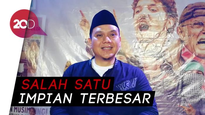 Fadly Padi Ingin Mengetuk Hati Lewat Lagu 