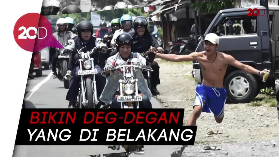 Momen Jokowi Ditowel Pria Bertelanjang Dada Saat Touring