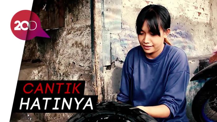 Tukang Tambal Cantik di Garut Goes Viral