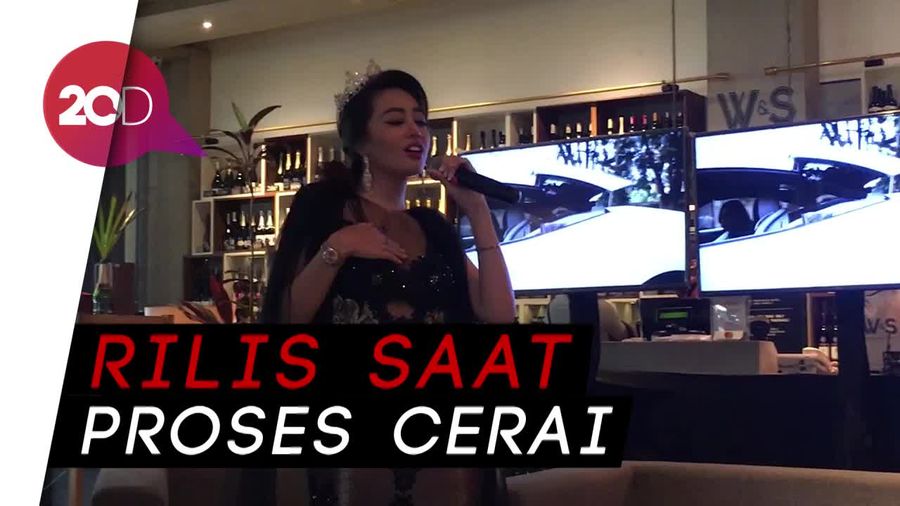 Rilis Single, Cinta Ratu Sengaja Cari Sensasi?