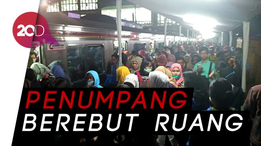 Mencekam! Situasi Stasiun Duri Malam Ini