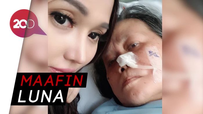 Ibunda Lucinta Luna Meninggal Dunia