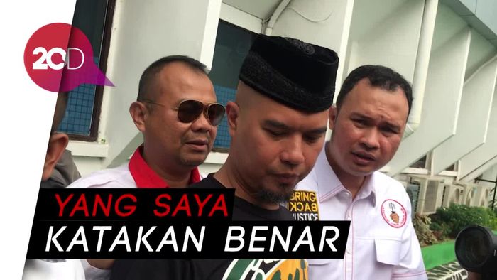 Ahmad Dhani Hadiri Sidang Perdana