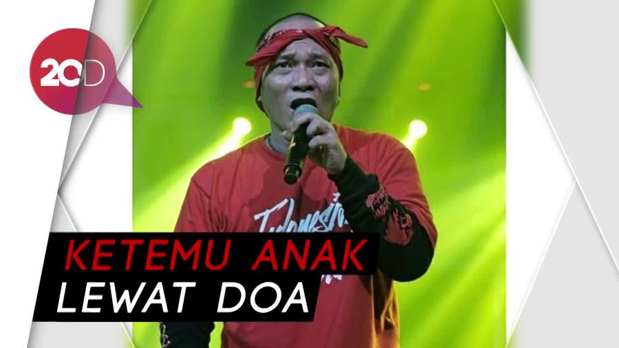 Enggan Bahas Harta Gono-gini, Iwa K Kangen Anak