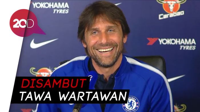 Momen Kikuk Conte Ditelepon Istri Saat Jumpa Pers