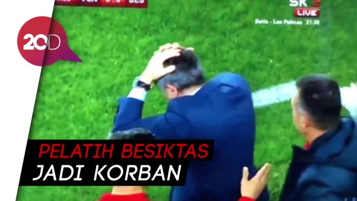 Keributan Warnai Laga Fenerbahce vs Besiktas