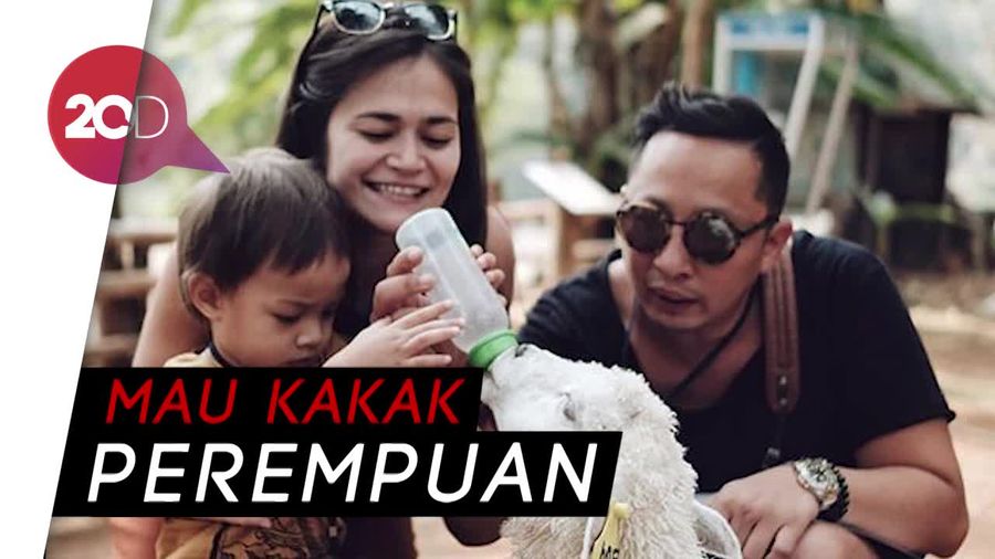 Bjorka Ingin Punya Kakak, Bukan Adik