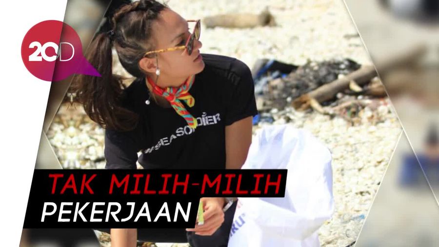 Nadine Chandrawinata akan Tinggalkan Dunia Hiburan?