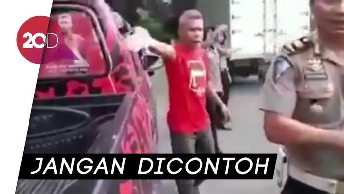 Tak Terima Ditilang, Ketua PDIP Bima Ngamuk ke Polisi