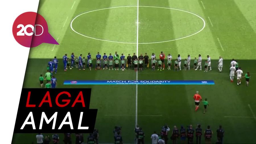 Luis Figo Vs Ronaldinho, Siapa Menang?