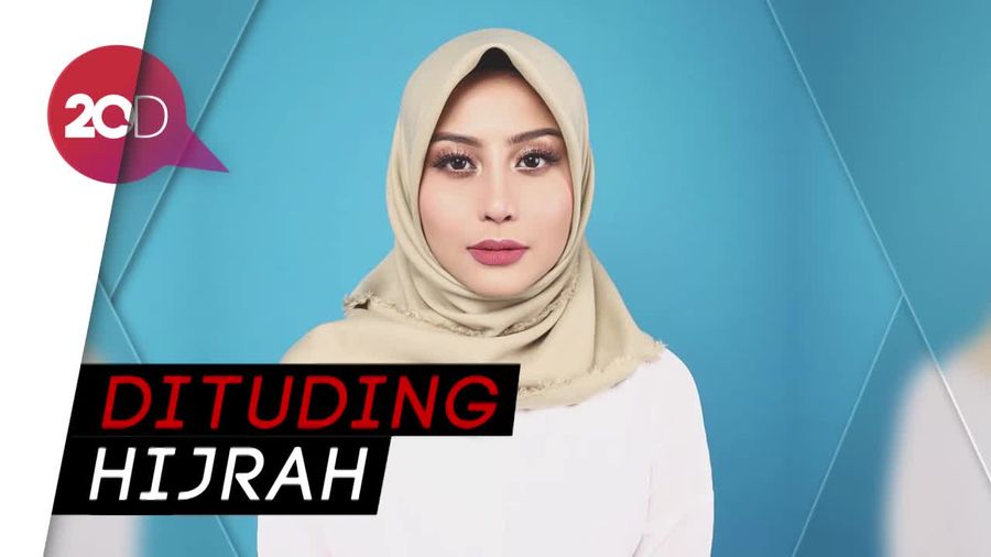Jelang Puasa, Kini Awkarin Jualan Hijab