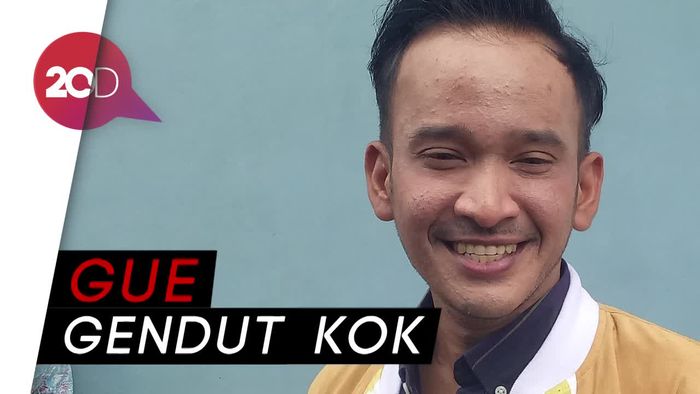 Pamer Perut Gendut, Ruben Onsu Buktikan Dirinya Sehat