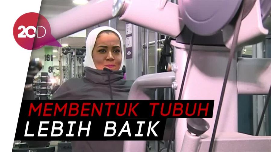 Angkat Beban Jadi Tren Cantik Perempuan Arab Saudi
